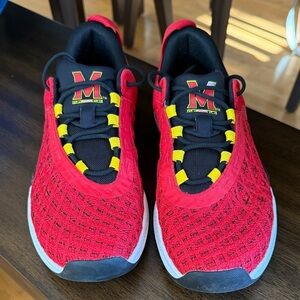 Under Armour TriBase Reign 5 Collegiate Men’s